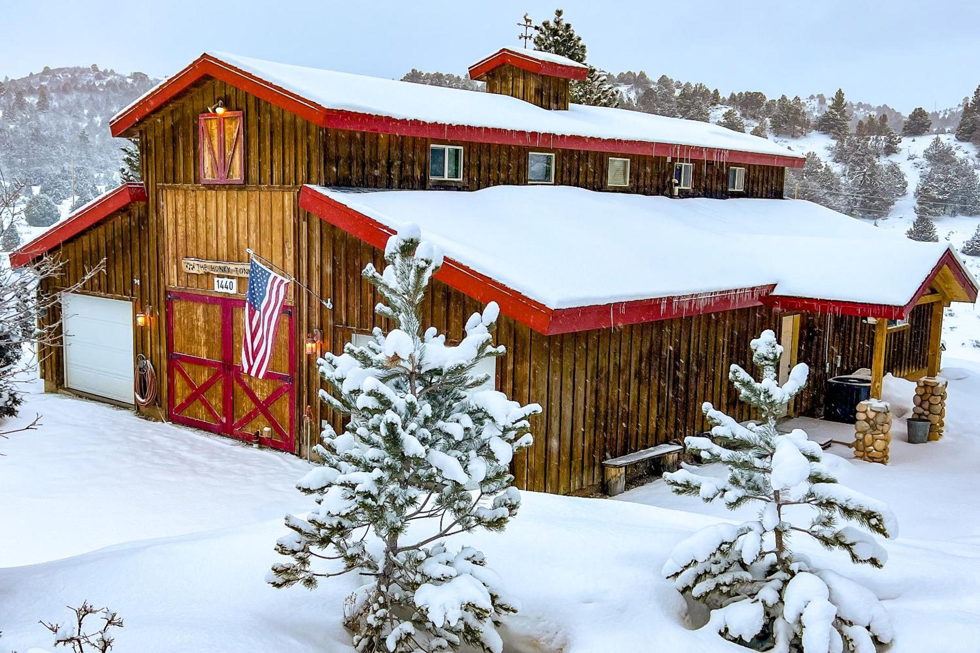 The Honky Tonk Cabin Long Valley Junction Экстерьер фото
