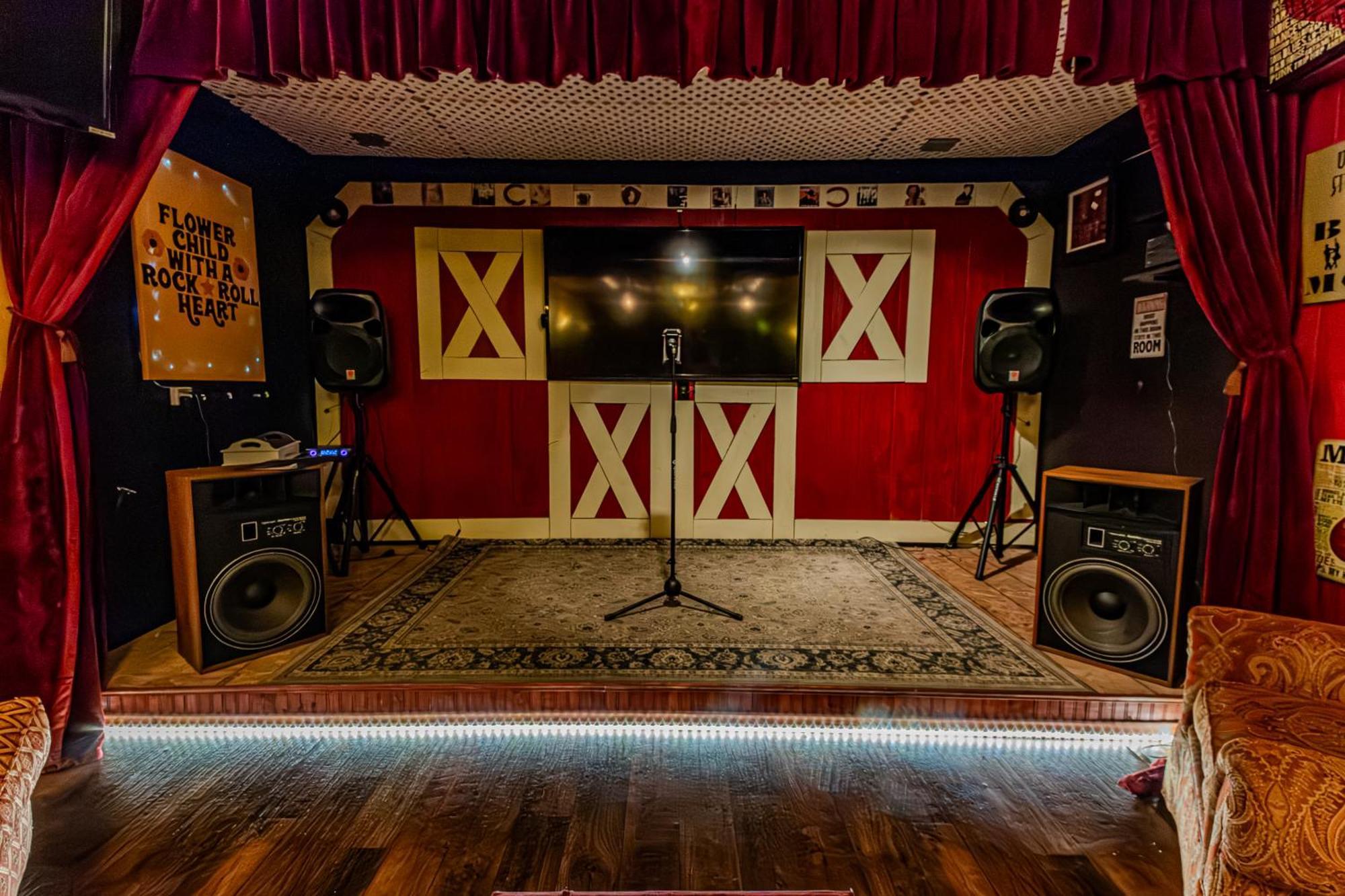 The Honky Tonk Cabin Long Valley Junction Экстерьер фото