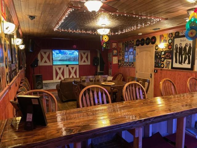 The Honky Tonk Cabin Long Valley Junction Экстерьер фото